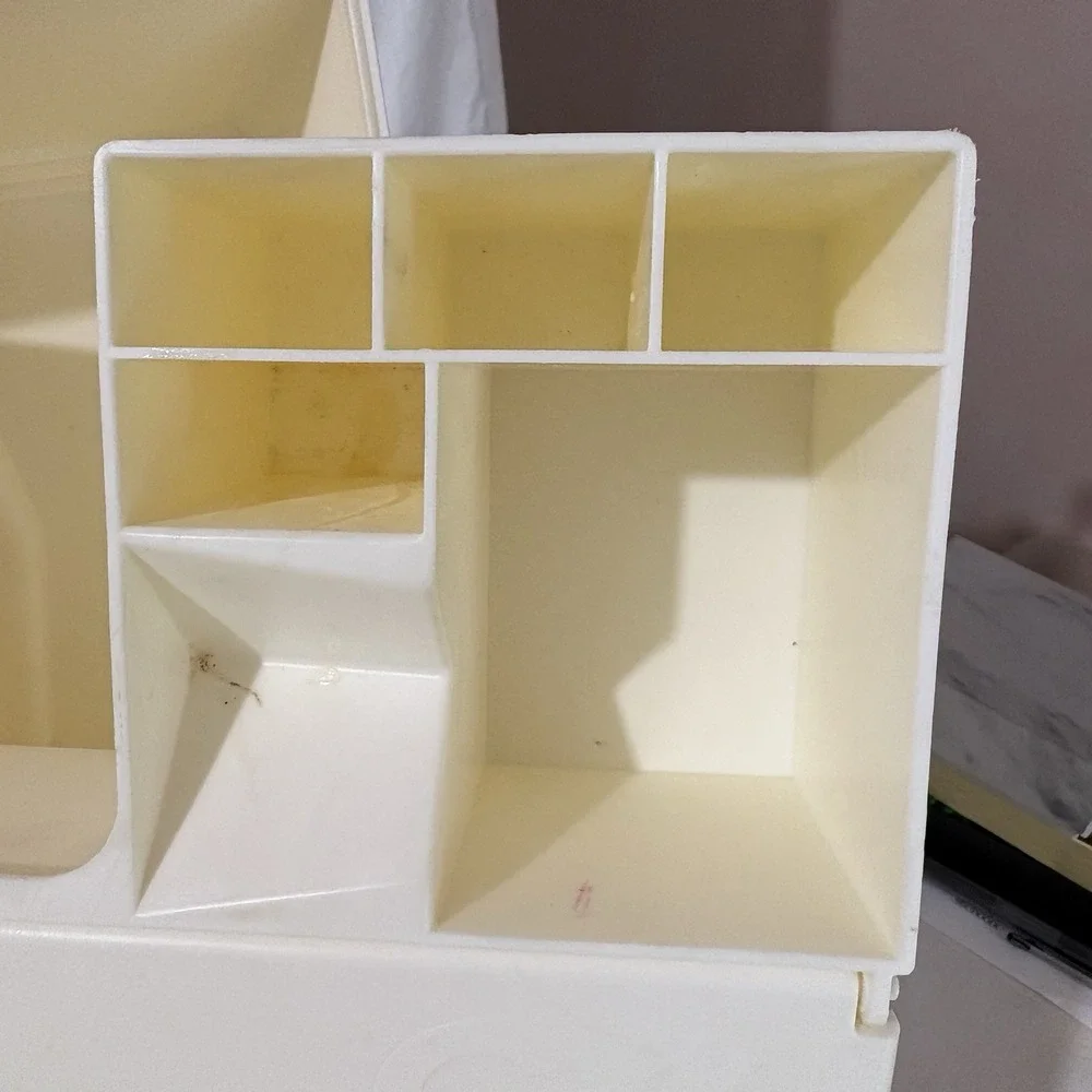 Caboodles Make Up Nail Polish Organizer Off White Pink Vtg 80s Model 2700 Retro